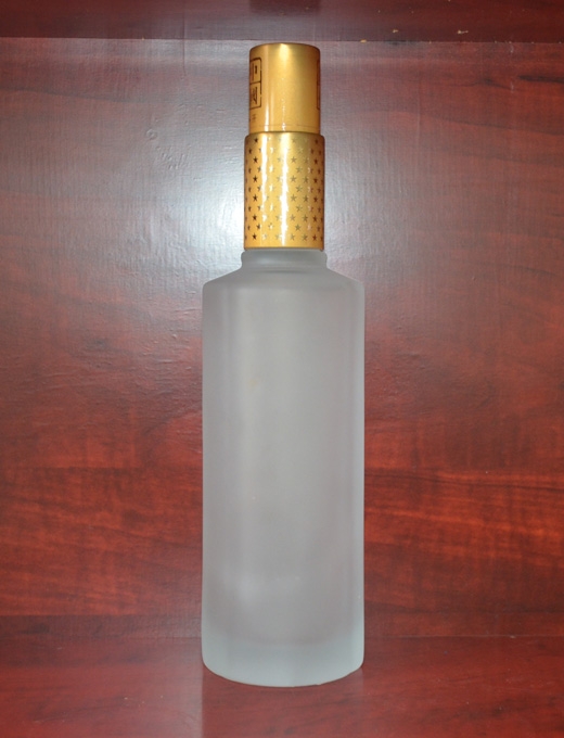 磨砂玻璃酒瓶