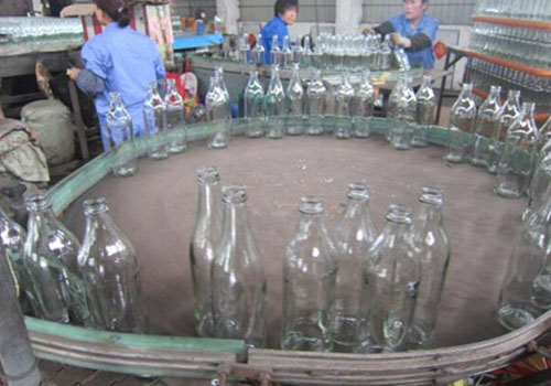 彩色酒瓶的“金贵之处”
