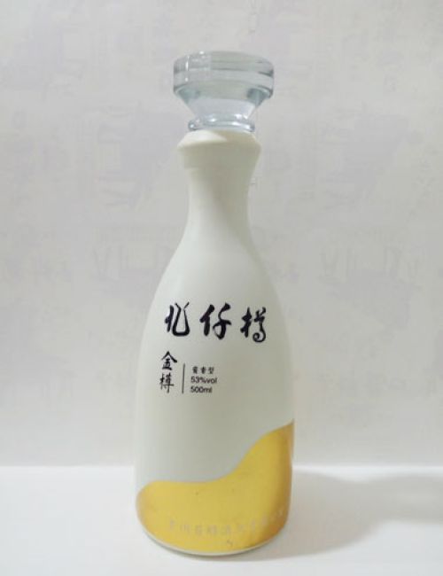 贴膜玻璃酒瓶