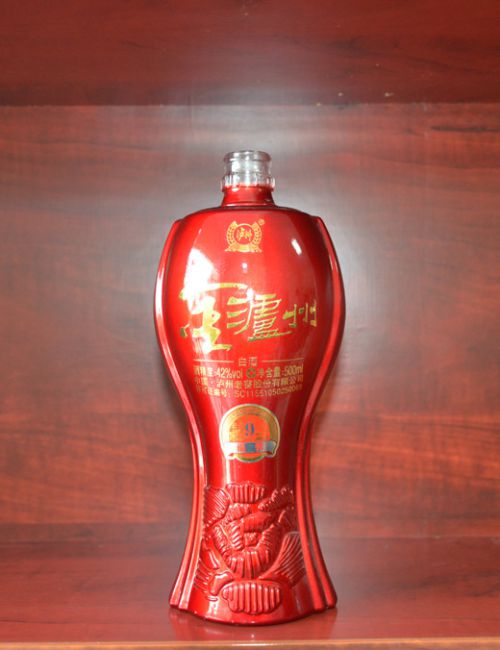 金泸州酒瓶